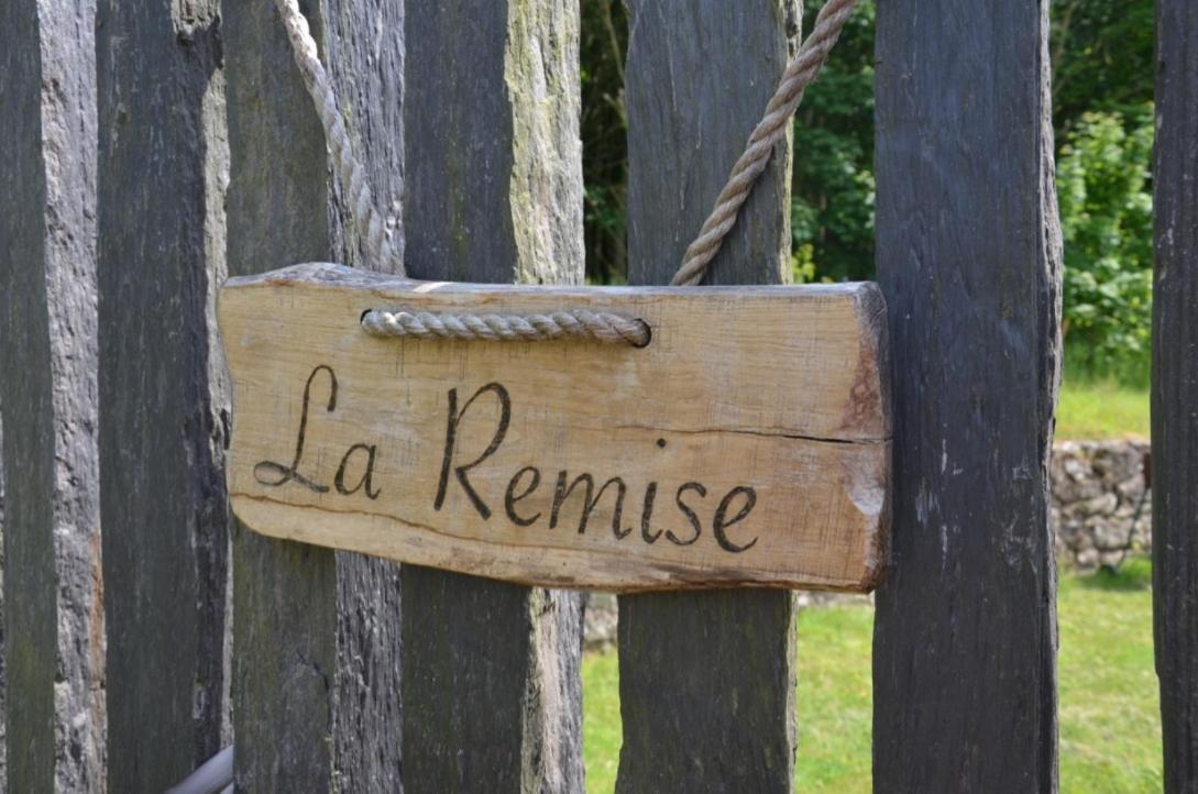 La Remise 4 Etoiles Villa Saint-Hilaire-de-Mortagne Eksteriør bilde